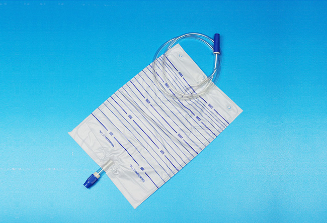 2000ml Urine Bag，with screw outlet